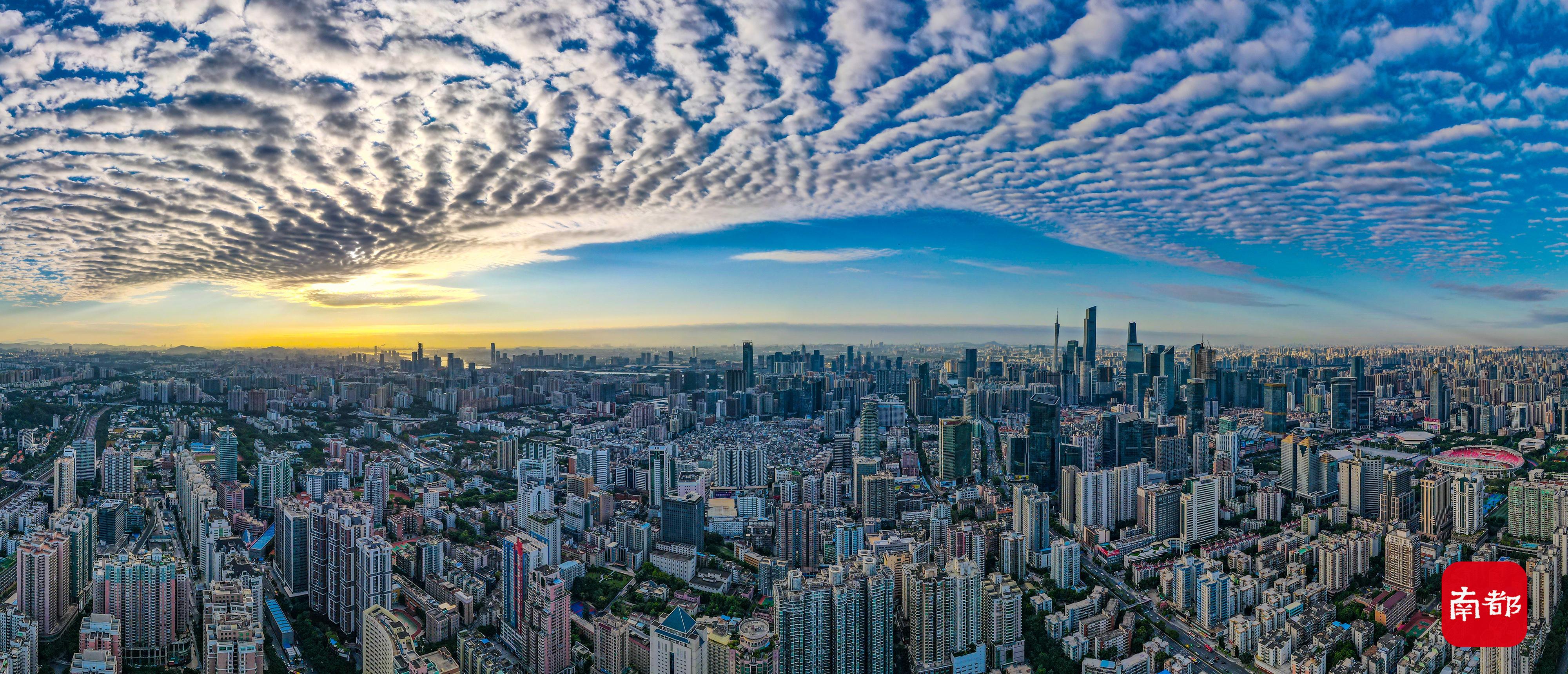 早安南都2021年11月10日全国首个破产人产生