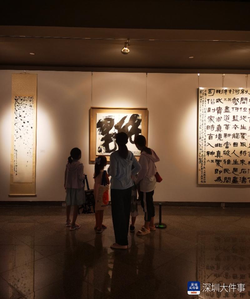 全新创作对话“大开通”,“张爱国书法作品展”在深举行