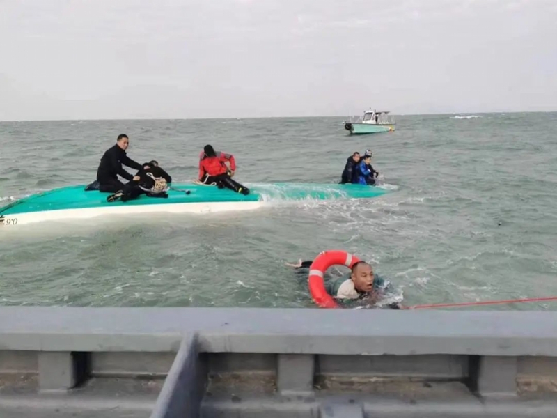 珠海9人海钓落水获救！有海钓从业者连忙安顿好客人参与救援
