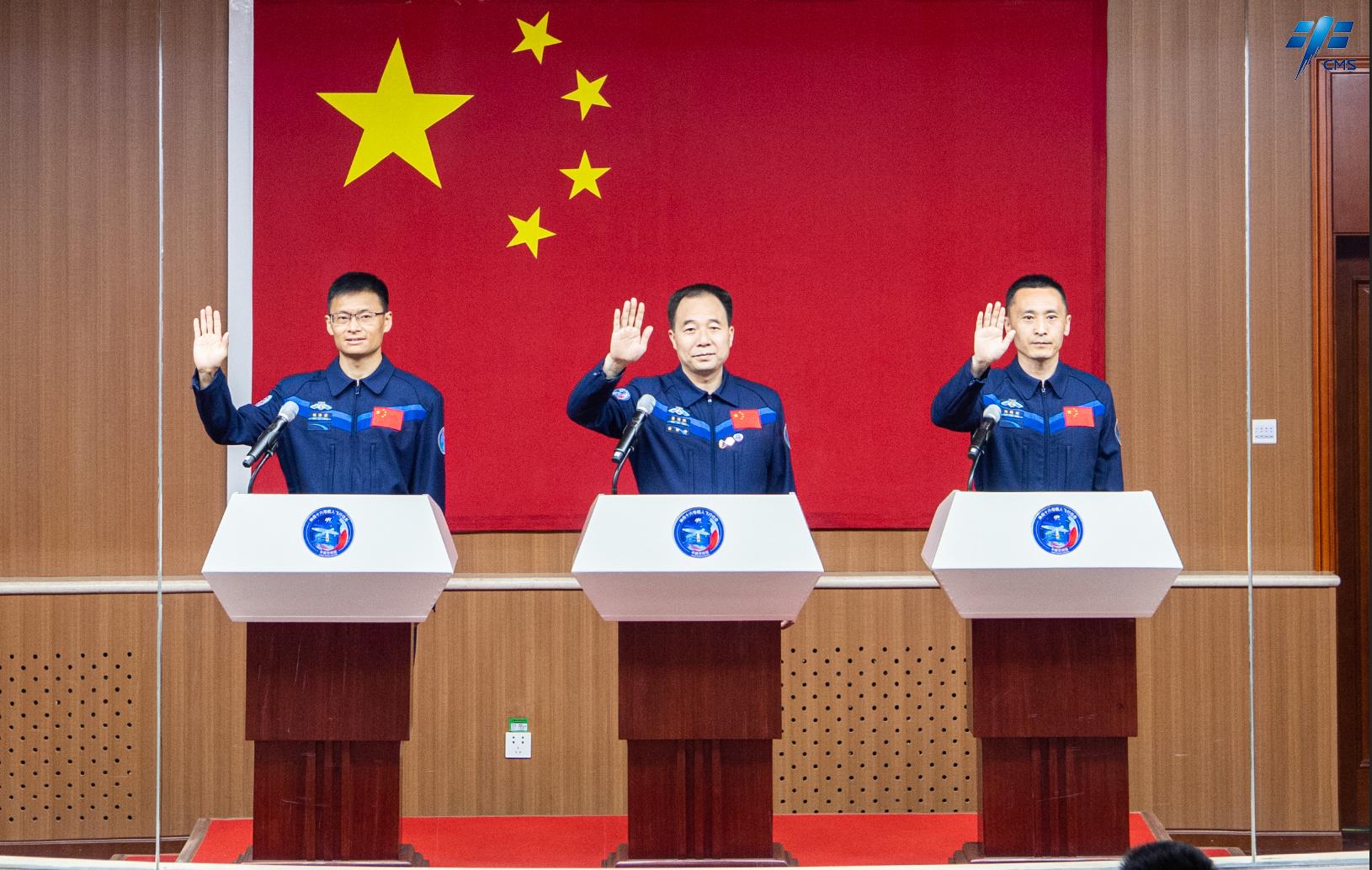 轩辕剑苍之穹_斗穹破苍剧情_3名航天员都是博士