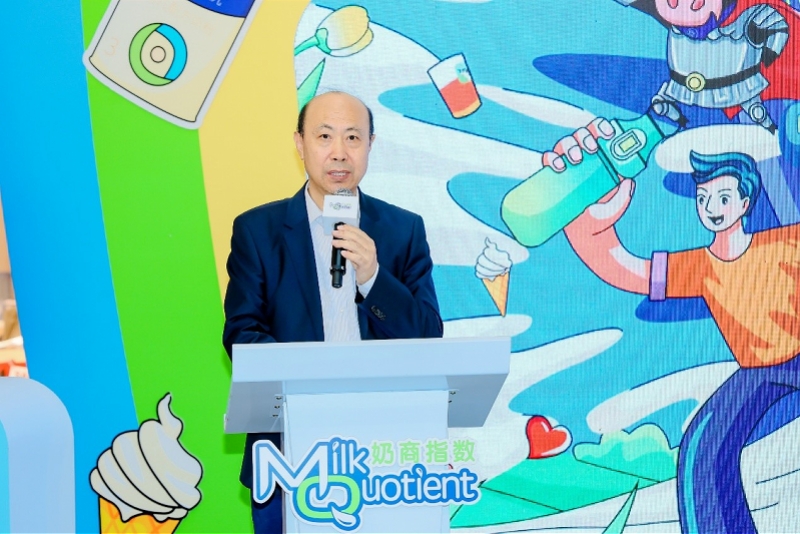 科学喂养遇尴尬,六成新生代父母算不准宝宝的