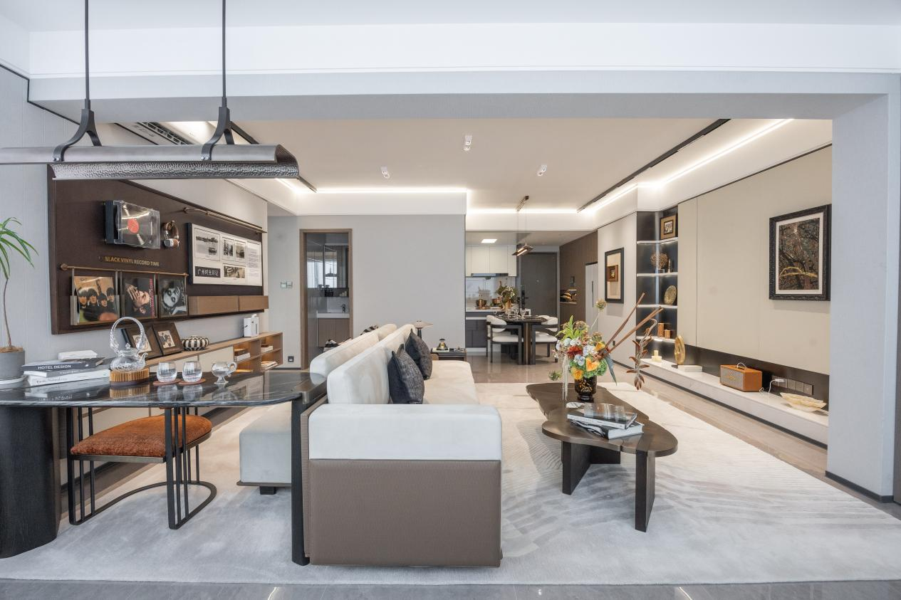 1265x843_68b5076e07774.png?X-Amz-Content