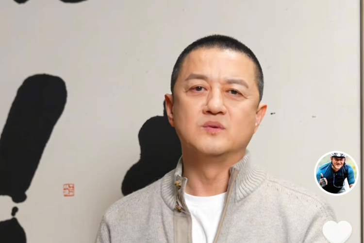 李亚鹏再现身！称将取消直播处理医院事务，粉丝数已破千万