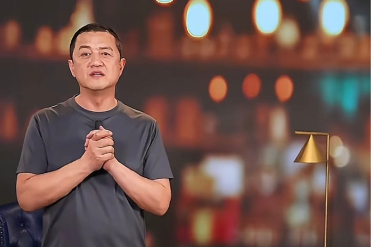 李亚鹏再回应欠租风波：将暂停春节前直播，投身嫣然医院工作