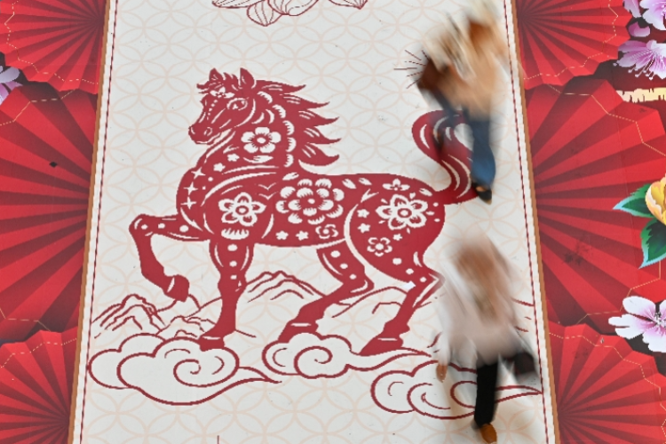 专家辟谣“马年无春”！称适不适合婚嫁也与历法现象无关