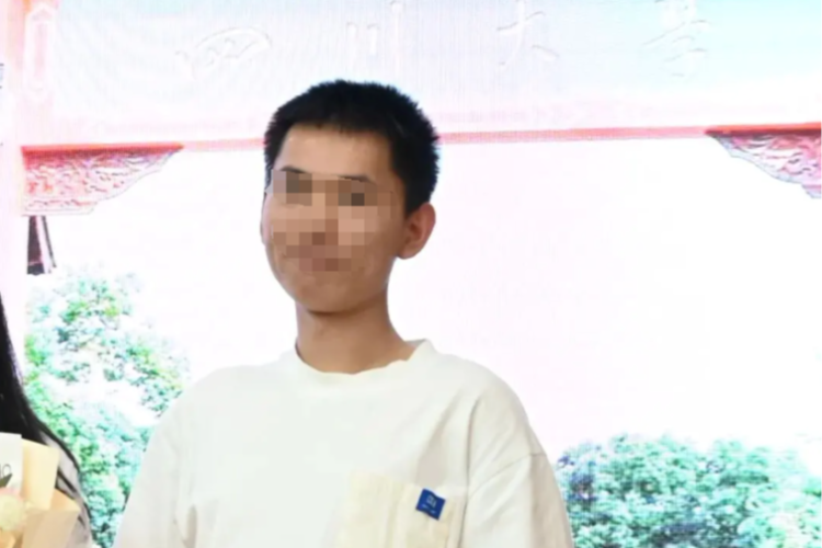 失联博士生的姐姐赴意大利寻人未果已回国！称“只能等待”