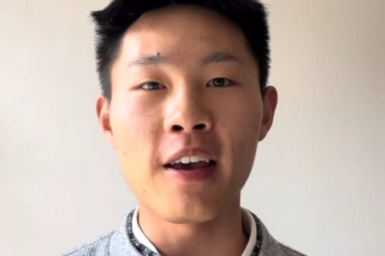 对话“梅姨案”被拐孩子申聪： 昨天刚领完结婚证，好事成双