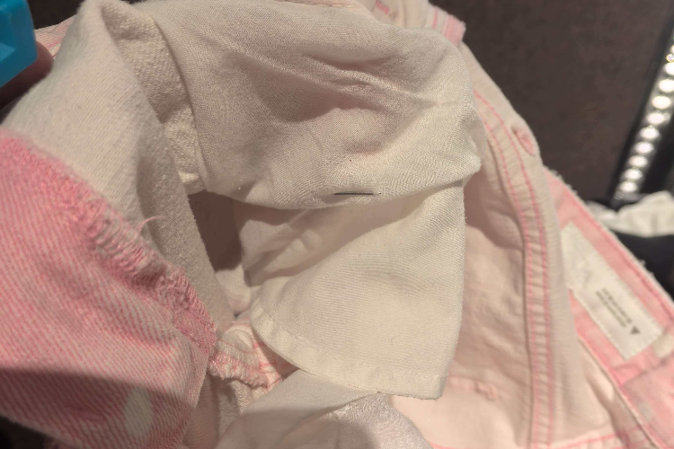 试穿裤子时发现有针头？ZARA：积极配合公安部门调查取证