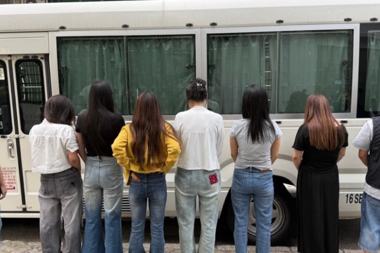 8名内地女子在港卖淫被拘捕！近期扫黄行动被捕人员含未成年