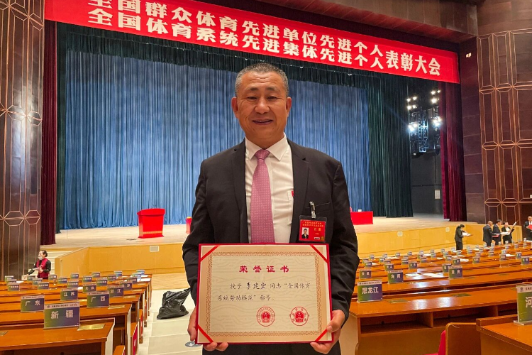 新疆企业家李建宏在国外遭遇车祸离世！曾投资兴建国际大巴扎