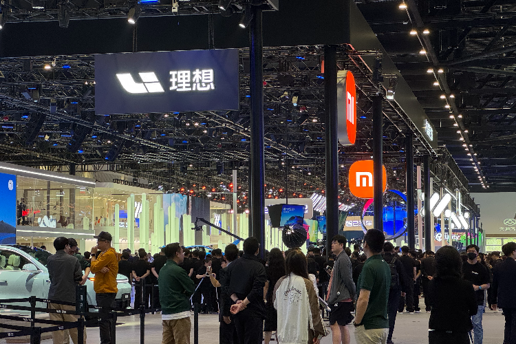 最新数据：中国新能源车渗透率首破60%