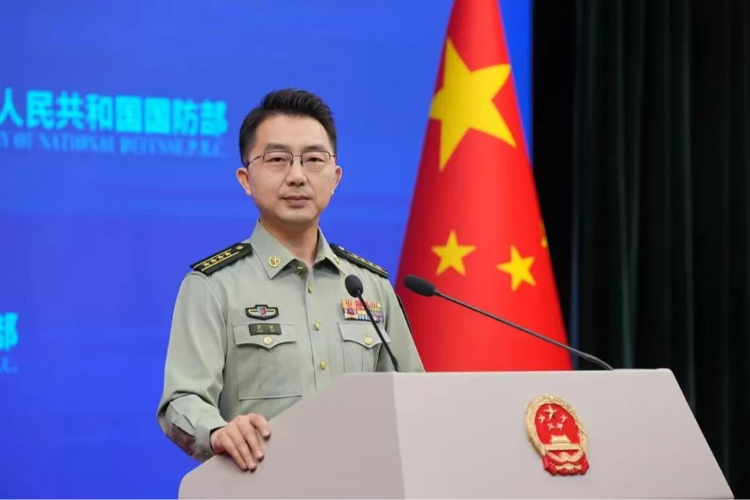 台当局赶在特朗普访华前通过巨额军购预算，国防部：吸血账单