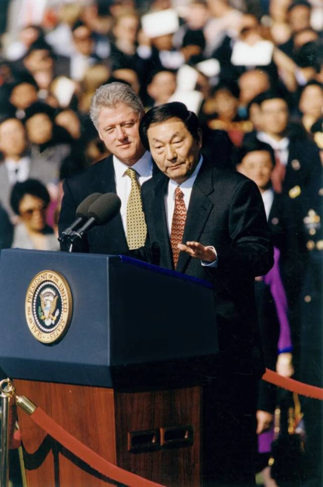 w640