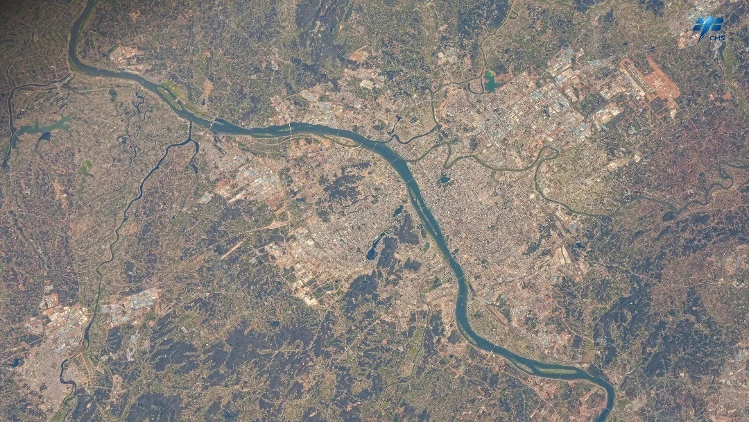 297564b9-633b-451f-beba-558450aebd52