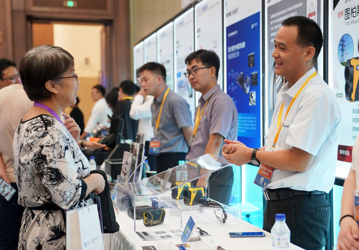 59e5a147-fb25-42cc-8d13-2eb933052b6b