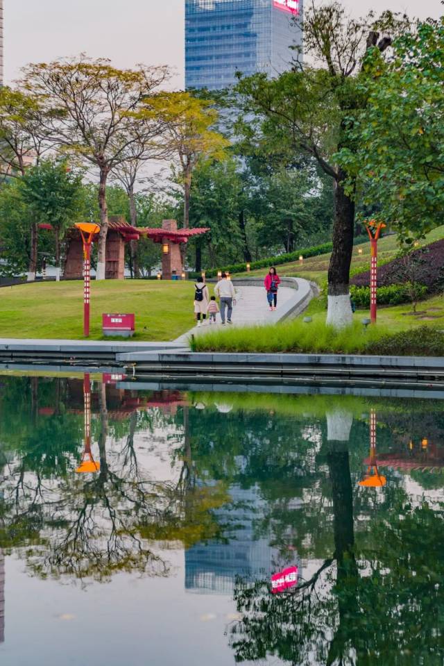 ecb70b72-54dd-4dfd-b09d-3af9df934c42