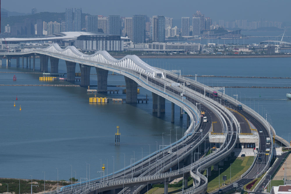 e0a684af-6f92-489c-8632-19d9090b9826