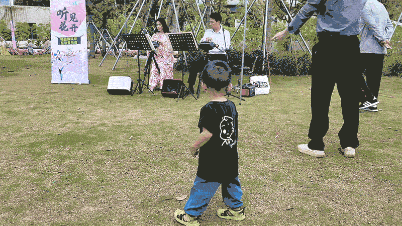 fe69a6bb-408b-40d8-a5d2-d9e7a2960a3b