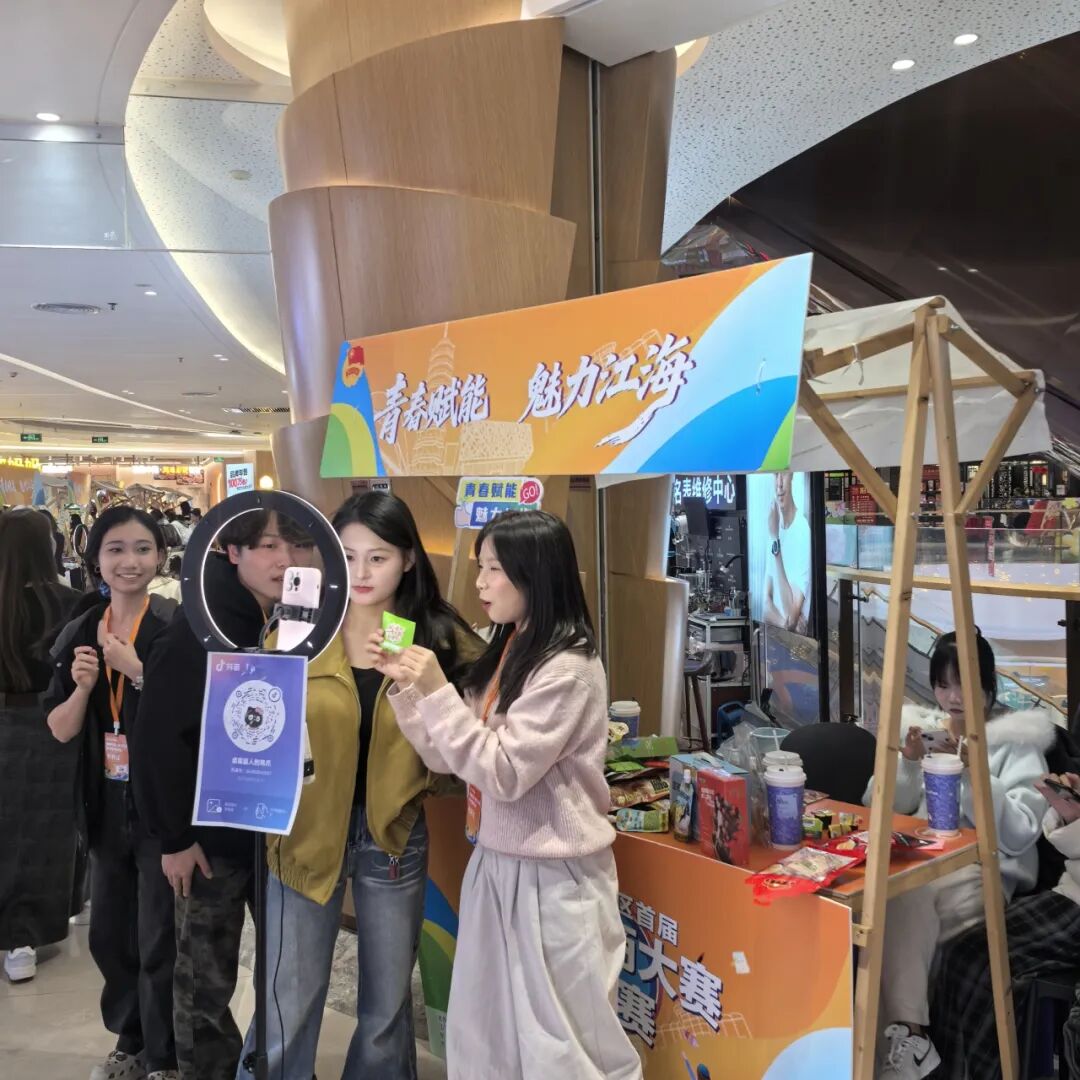 0dc5061c-33a1-418b-bd02-7fb1254ebde0?X-A