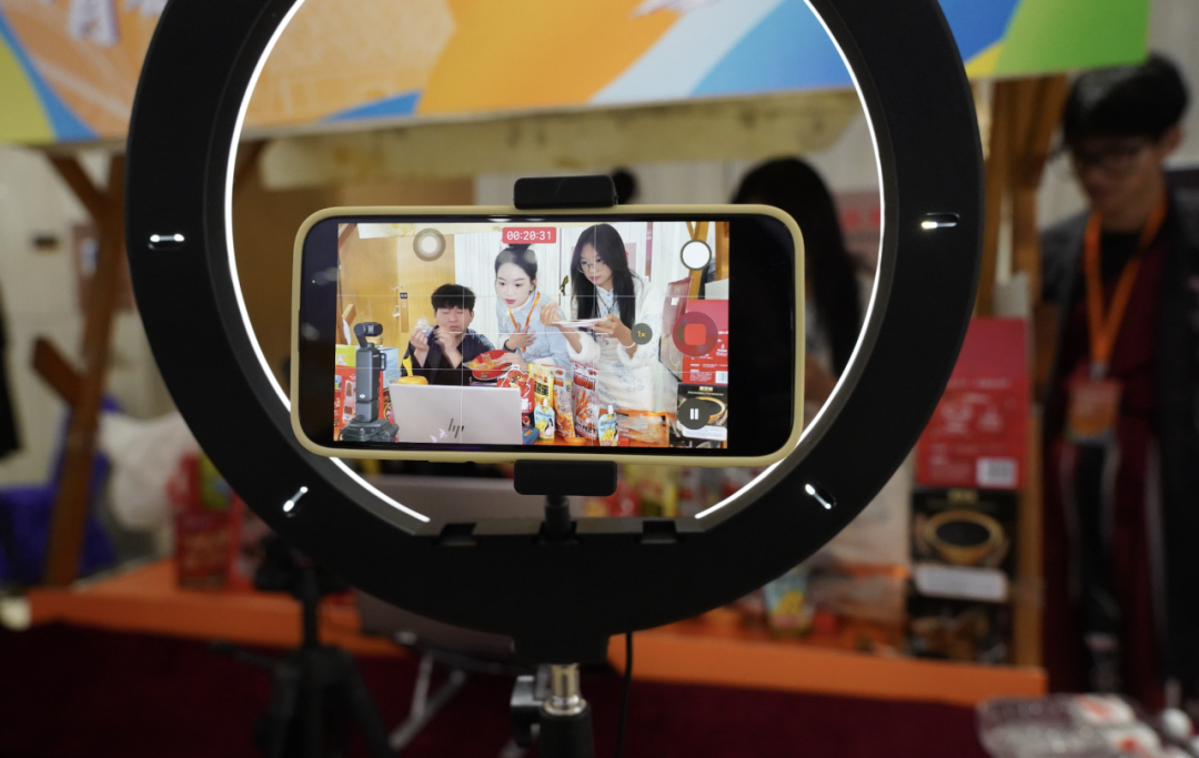 73cc68dd-f937-4a20-9389-705fd6284b70?X-A