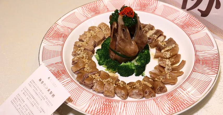 600cf411-2fa4-4b31-8da3-11416ce75516?X-A