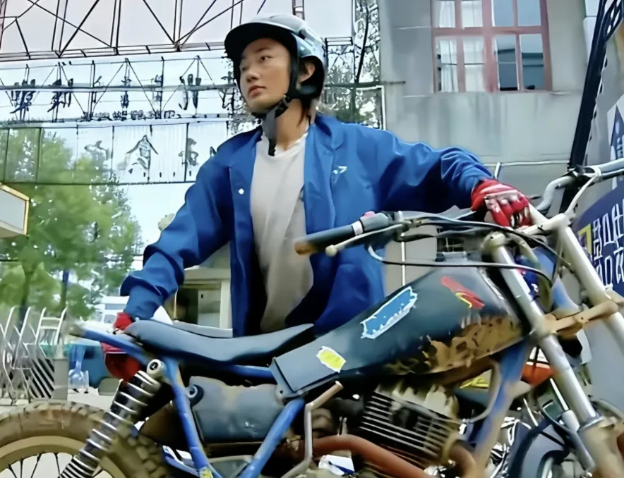 137366f2-e694-48a3-94ba-100844f9b281?X-A