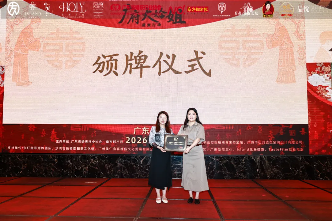 07c7552a-929b-445a-a532-201d86cc6f19?X-A